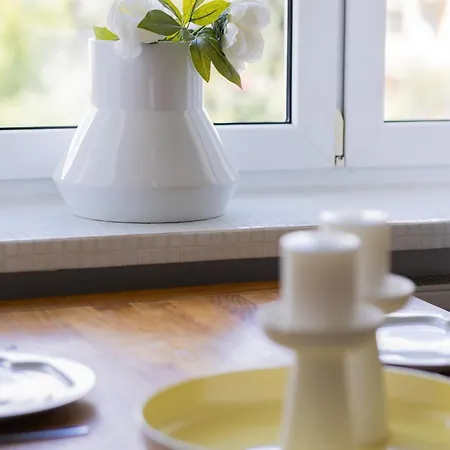 Apartment Bright Two-bedroom By Rent Like *