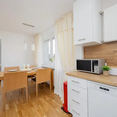 Apartament Bright Two-bedroom By Rent Like Warszawa