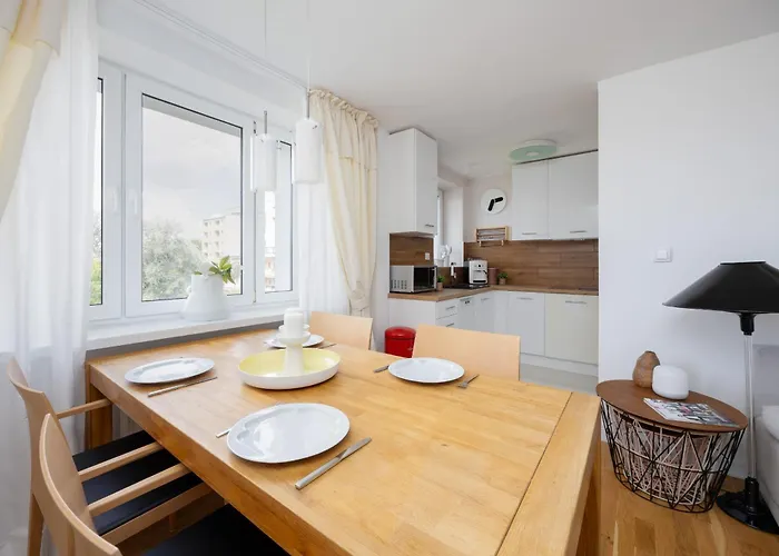 Apartament Bright Two-bedroom By Renters Warszawa