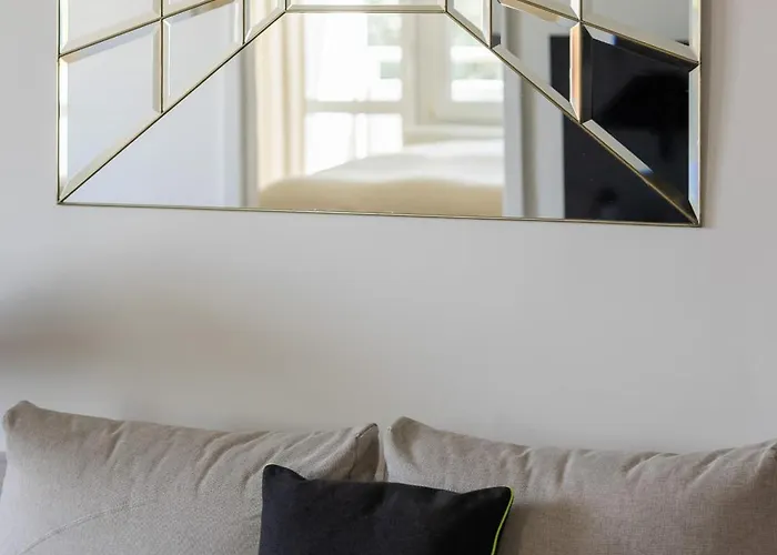 Apartment Bright Two-bedroom By Renters *