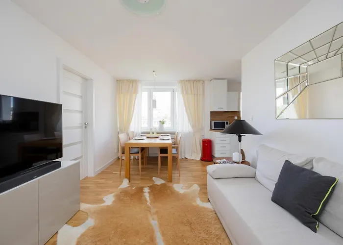 Apartament Bright Two-bedroom By Renters *