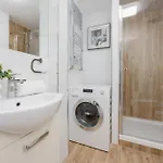 Bright Two-bedroom By Renters Apartment